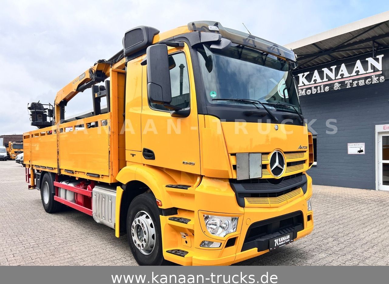 Mercedes-Benz 1845 Antos 4x2 Baustoffkran Palfinger 21001L - Автоманипулятор: фото 1 Mercedes-Benz 1845 Antos 4x2 Baustoffkran Palfinger 21001L - Автоманипулятор: фото 1