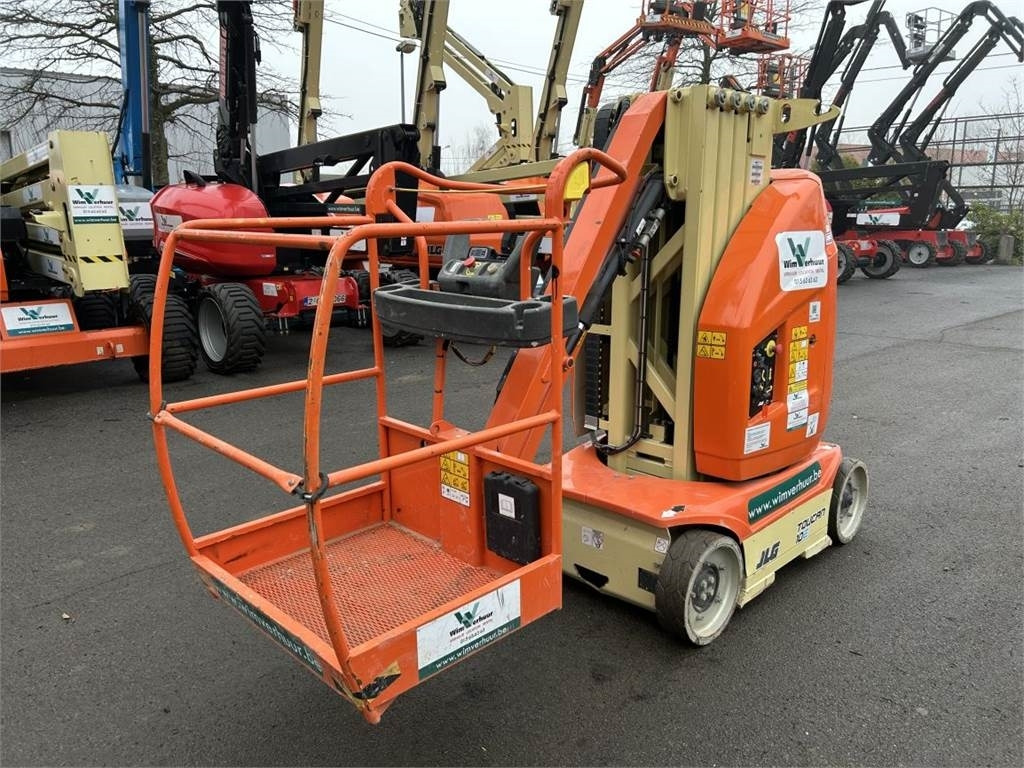 JLG Toucan 10E (7356) - Вертикальный мачтовый подъемник: фото 1 JLG Toucan 10E (7356) - Вертикальный мачтовый подъемник: фото 1